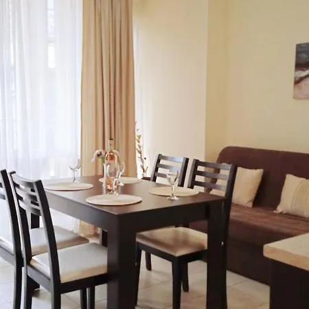 в непосредствена близост до плажа Iii Apartmán Burgas City