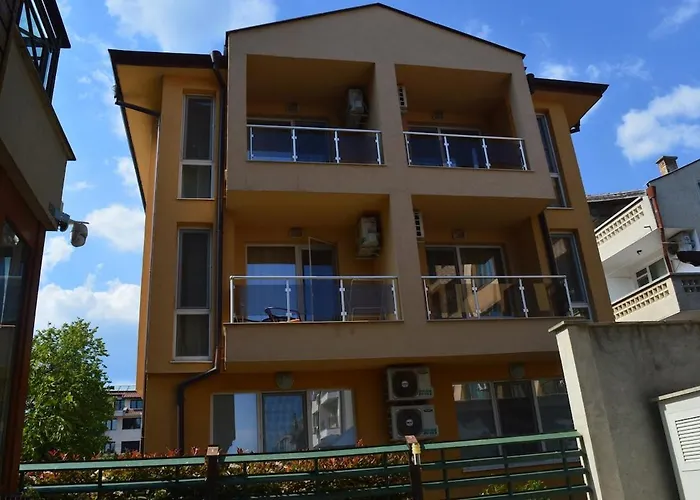 Apartment в непосредствена близост до плажа Iii *