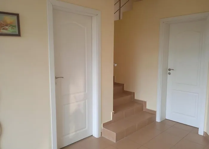 Apartment в непосредствена близост до плажа Iii